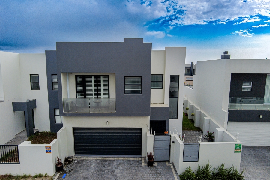 4 Bedroom Property for Sale in Sandown Western Cape